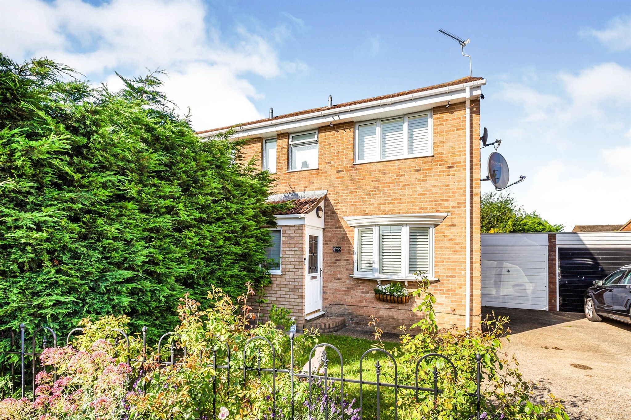 Constable Place, Haydon Hill, Aylesbury HP19  