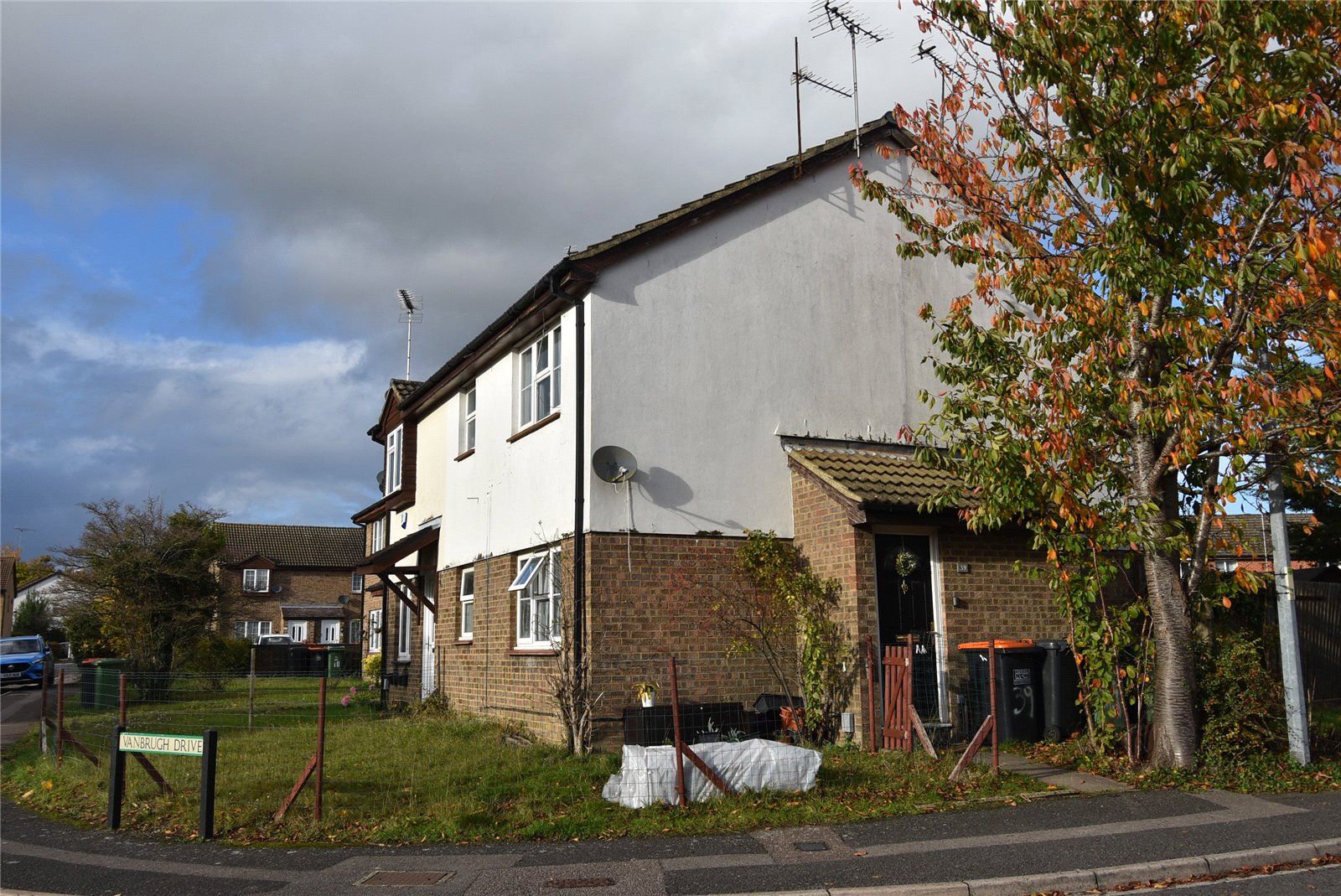 1 bed detached house for sale in Lowry Drive, Houghton Regis, Dunstable