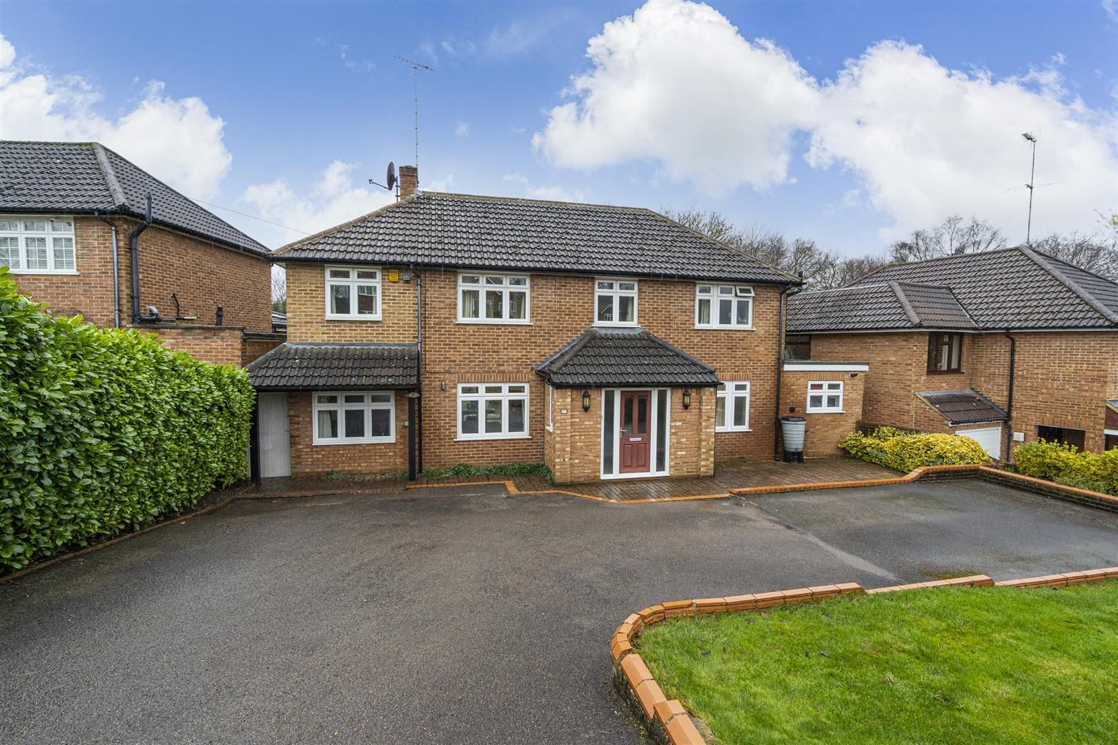 4 bed detached house for sale in The Uplands, Gerrards Cross SL9 Zoopla