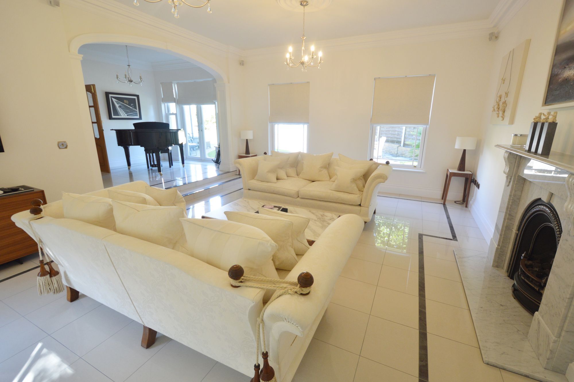 5 bed detached house for sale in Hawkley Meade, Hockley SS5 Zoopla