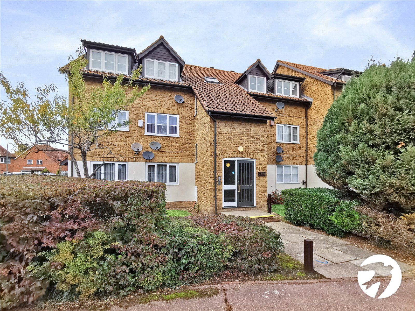 2 bed flat to rent in Falcon Close, Dartford, Kent DA1 Zoopla