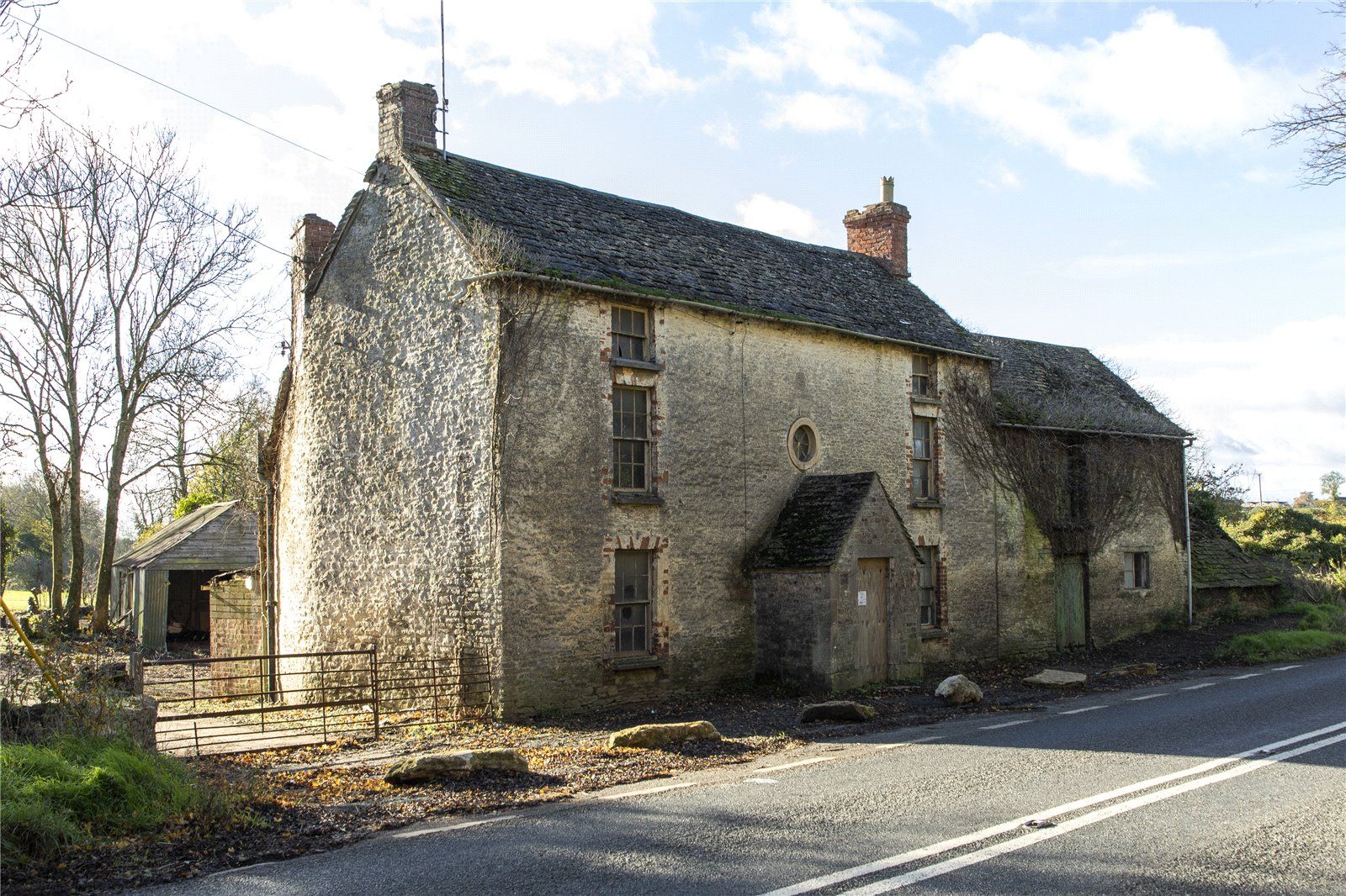 5 bed detached house for sale in Meysey Hampton, Cirencester, Wiltshire