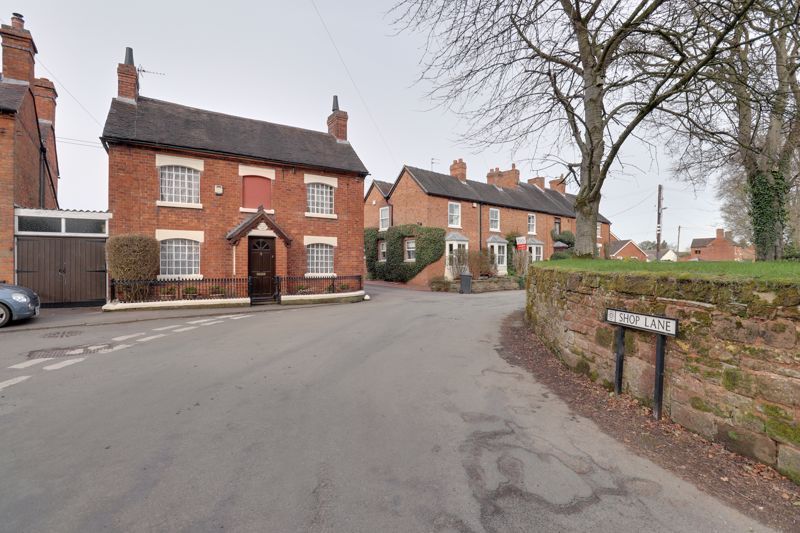 3 bed cottage for sale in Shop Lane, Brewood, Stafford ST19 Zoopla