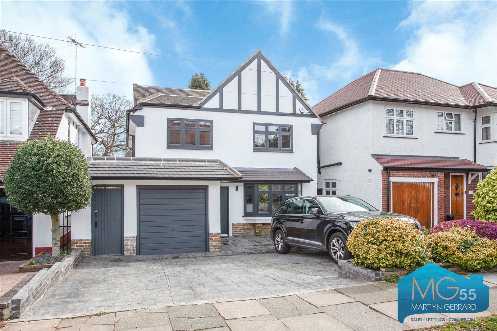 5 bed detached house for sale in Stone Hall Road, Winchmore Hill