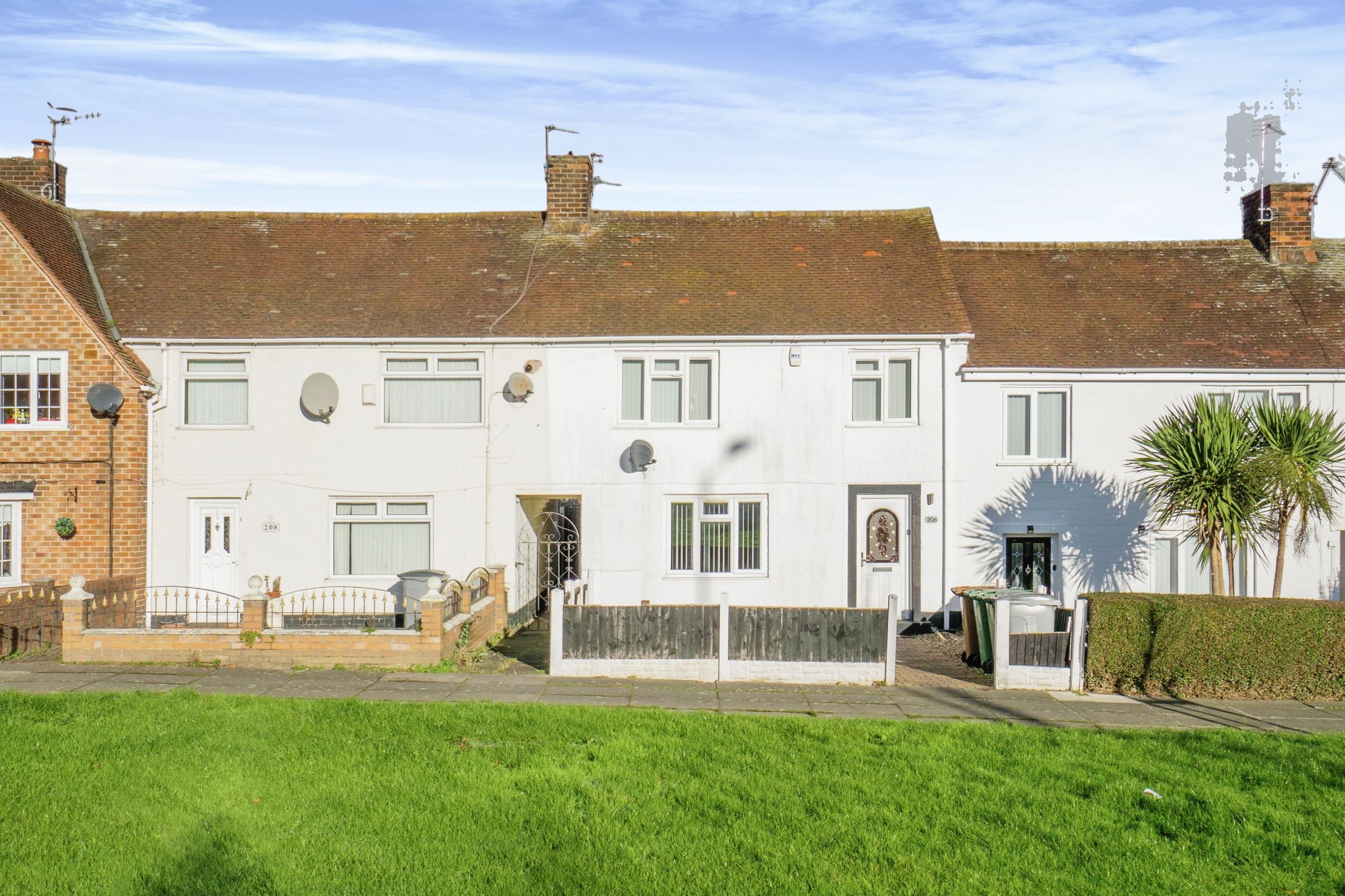 3 bed terraced house for sale in Home Farm Road, Woodchurch, Upton