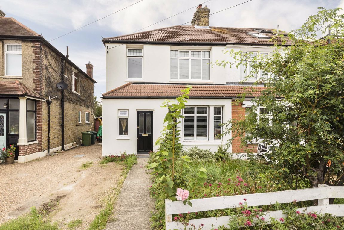 3 bed semidetached house for sale in Manor Lane, SunburyOnThames