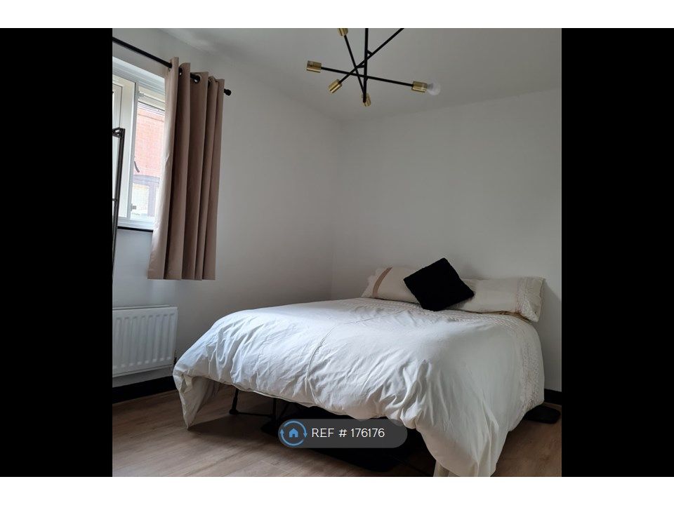 Room to rent in The Greaves, Minworth, Sutton Coldfield B76 Zoopla