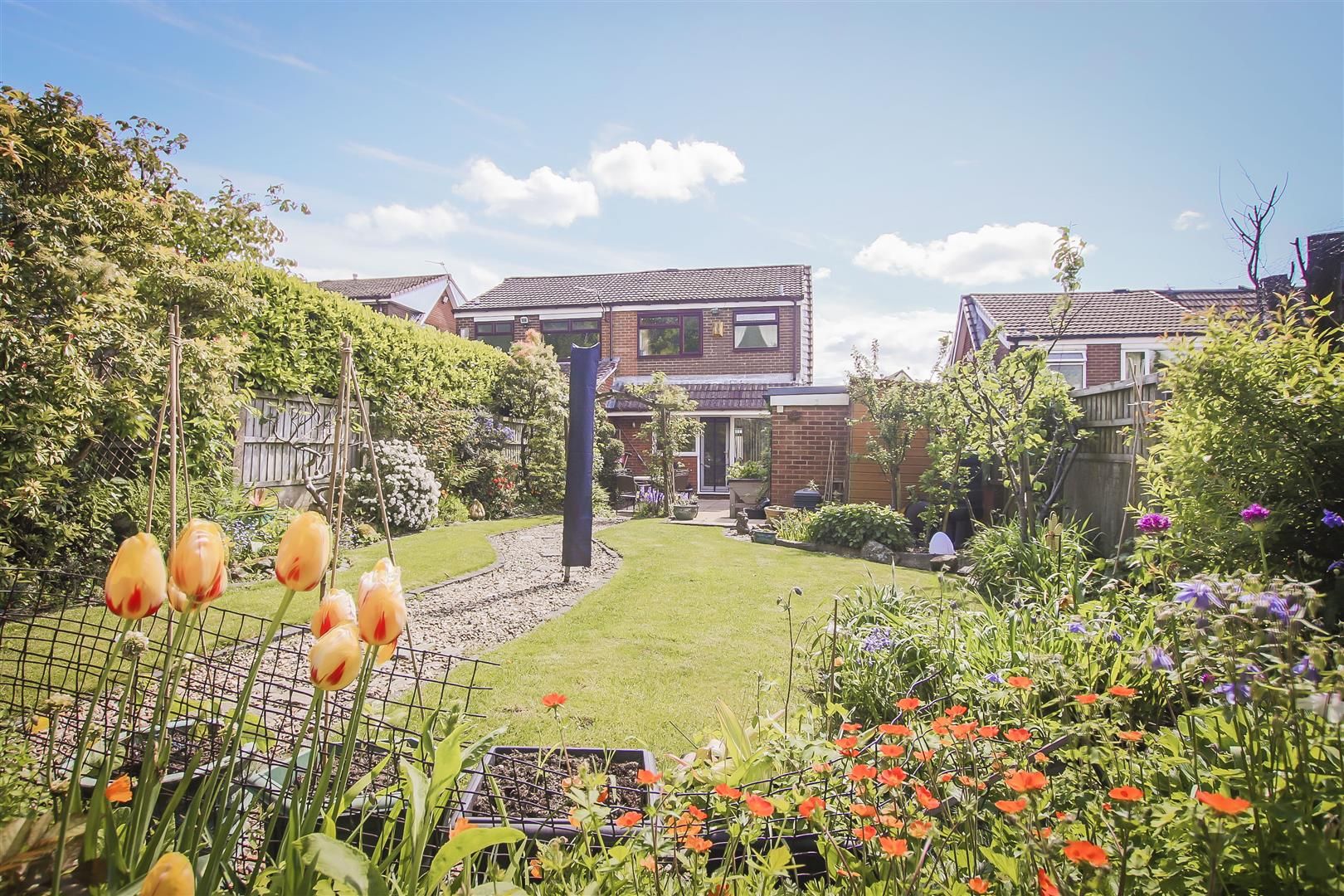 3 bed semidetached house for sale in Cotswold Drive, Horwich, Bolton