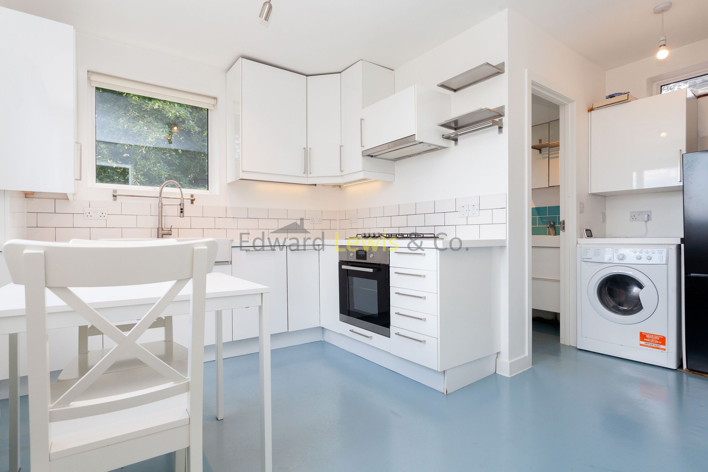 2 bed flat to rent in Blythwood Road, London N4 Zoopla