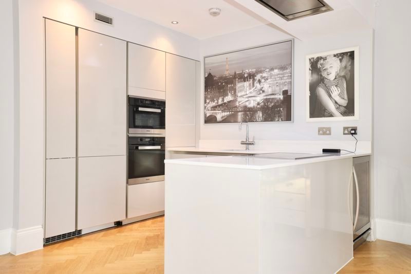 3 bed detached bungalow for sale in Lingmere Close, Chigwell IG7 Zoopla