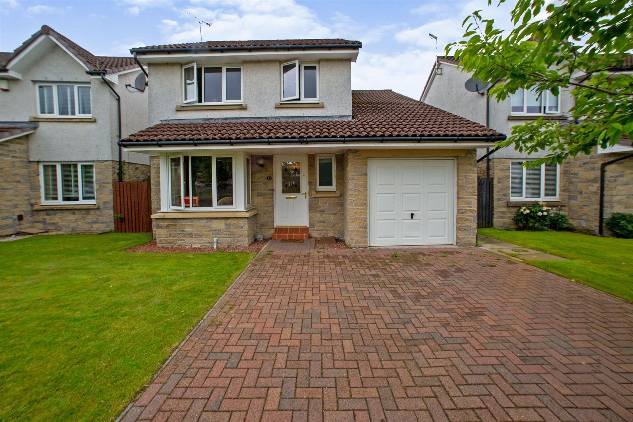 4 bed detached house for sale in Bracken Lane, Stirling FK9 Zoopla