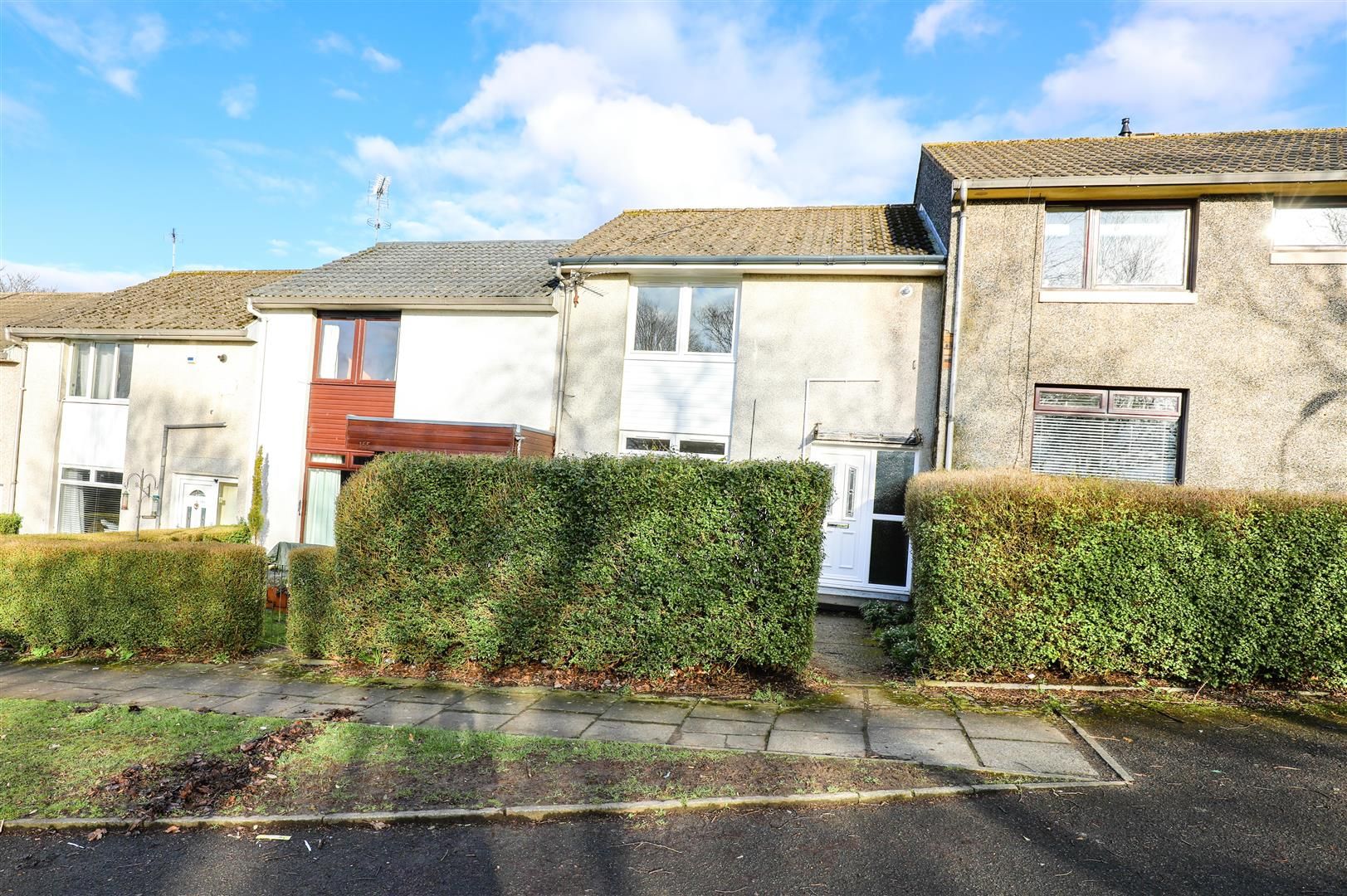 2 bed terraced house for sale in Muirfield Drive, Glenrothes KY6 Zoopla