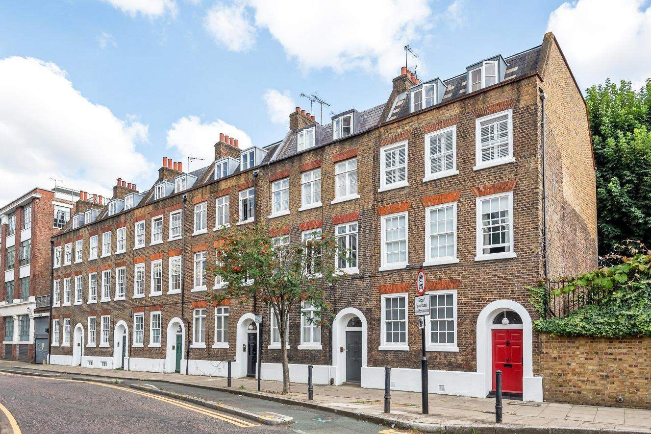 Catherine Griffiths Court, Pine Street, London EC1R  