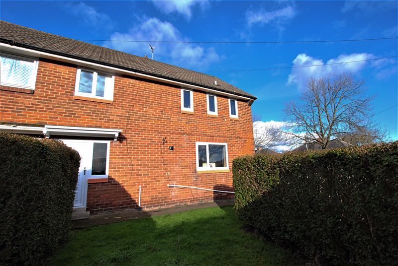 3 bed property to rent in Brenkley Close, Dinnington, Newcastle Upon