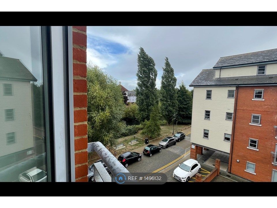 2 bed flat to rent in Rotary Way, Colchester CO3 Zoopla