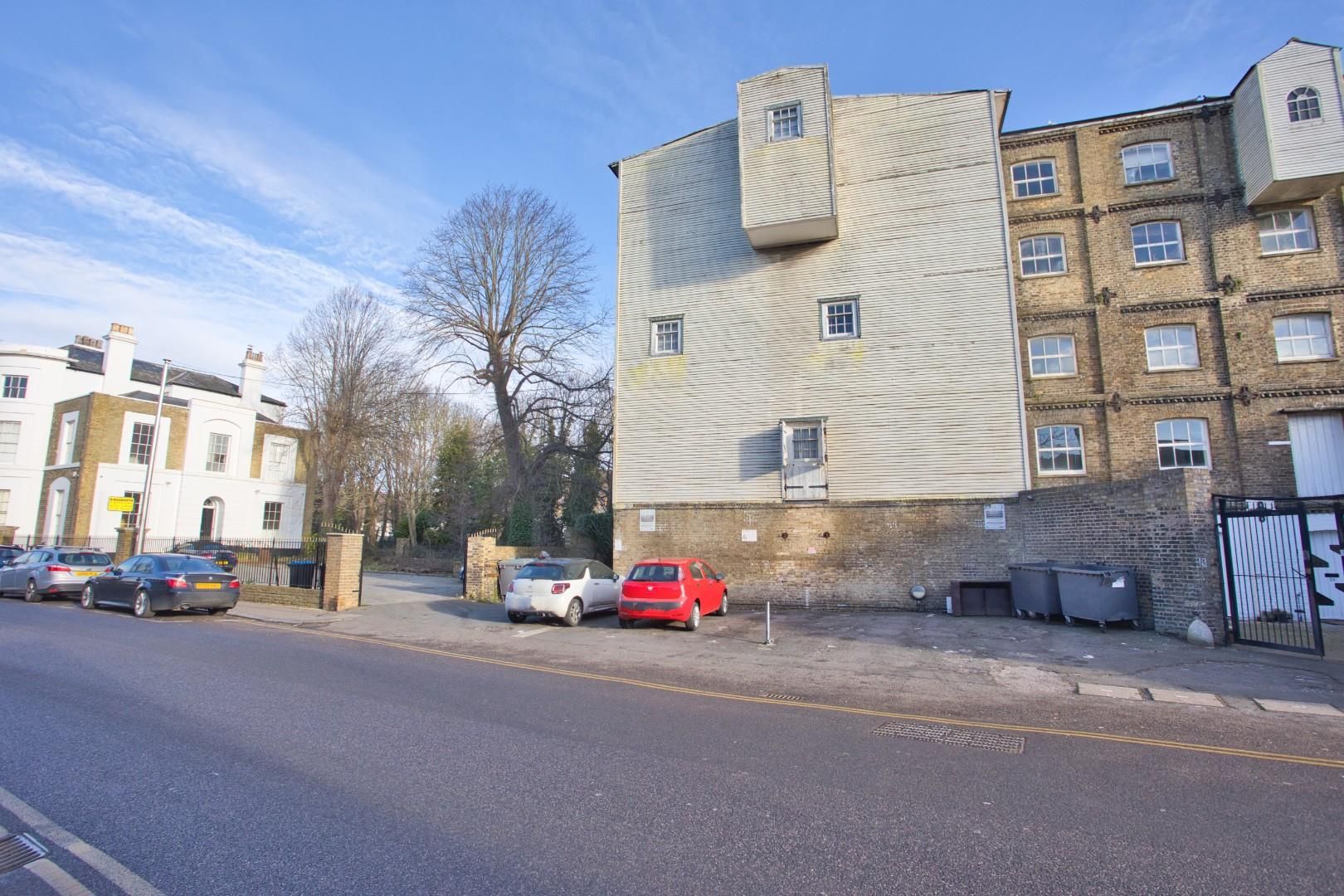 2 bed flat for sale in London Road, Dover CT17 Zoopla