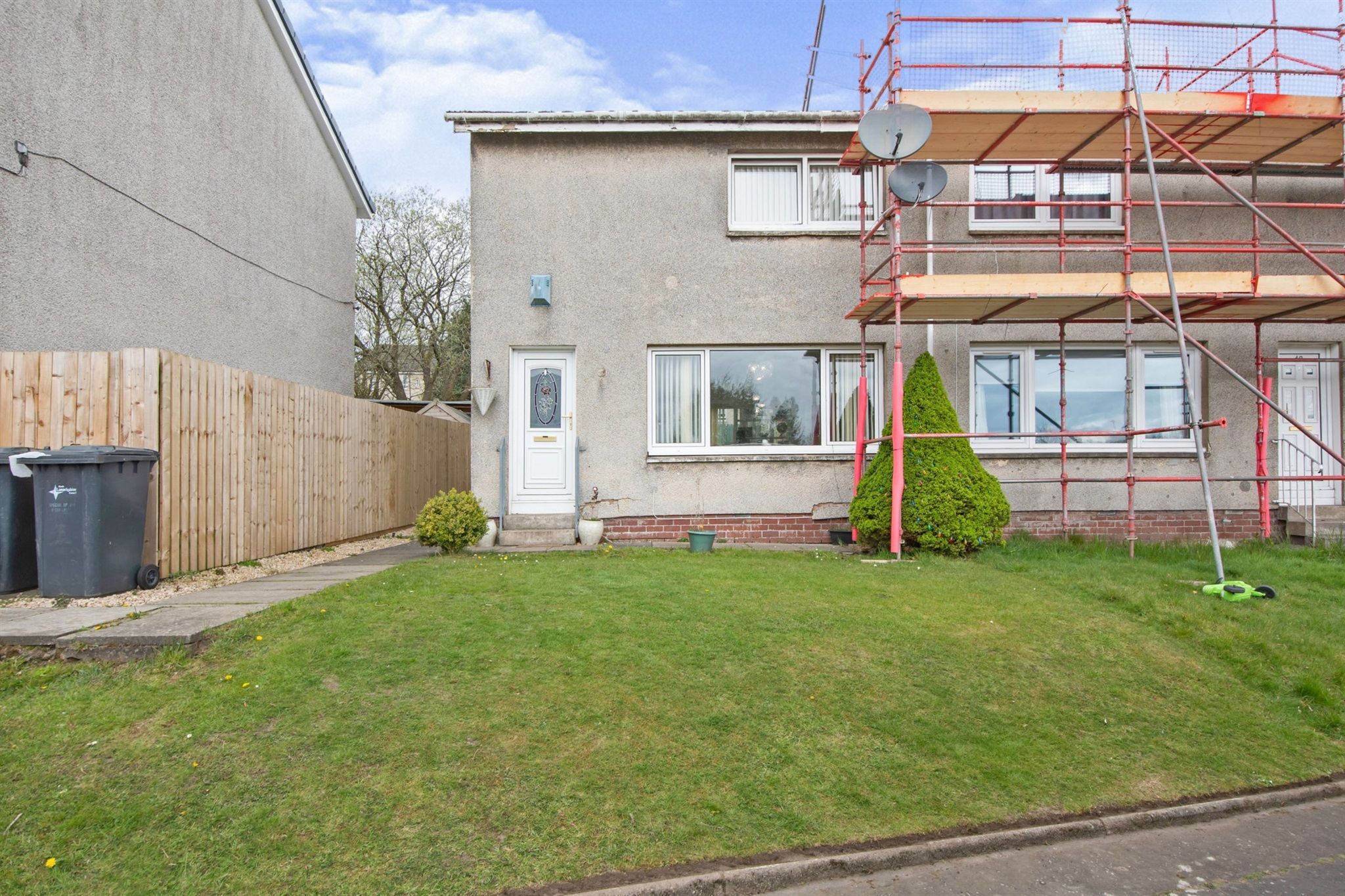 2 bed semidetached house for sale in Hillrigg, Greengairs, Airdrie ML6