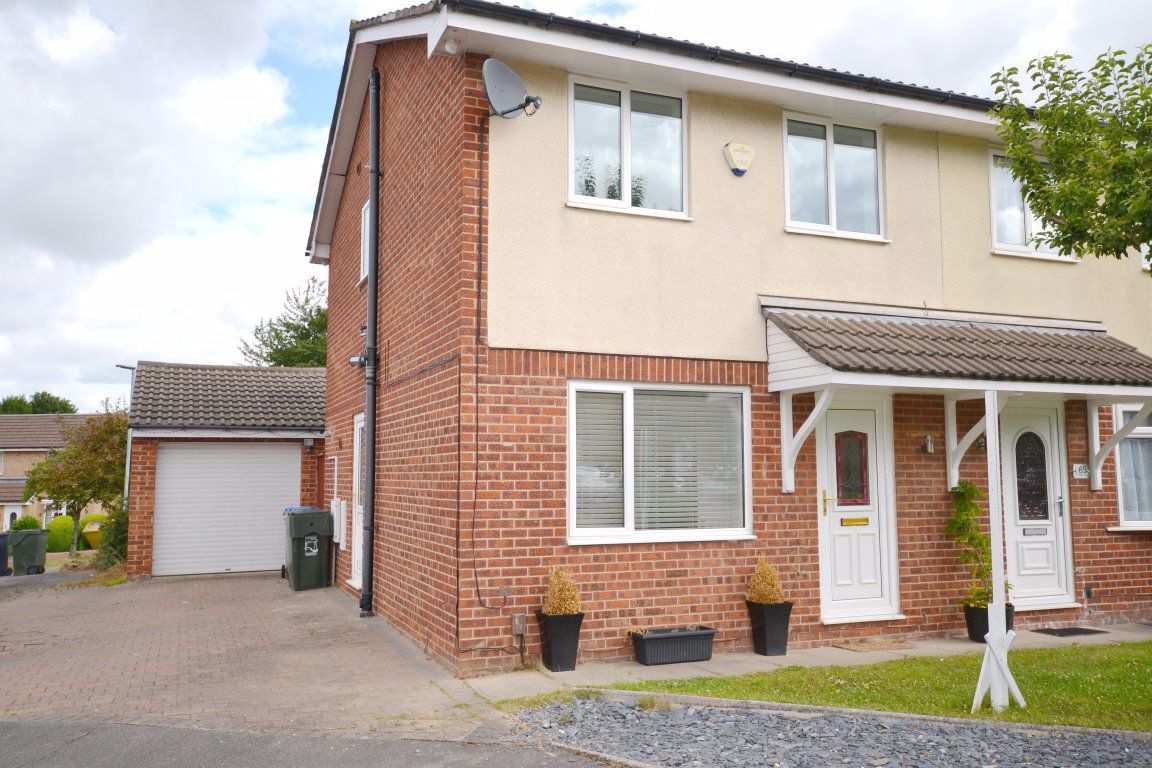 3 bed semidetached house to rent in Woodlea, Coulby Newham