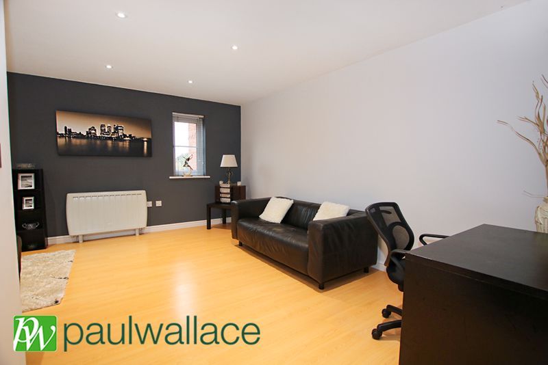 2 bed flat to rent in Yukon Road, Broxbourne EN10 Zoopla