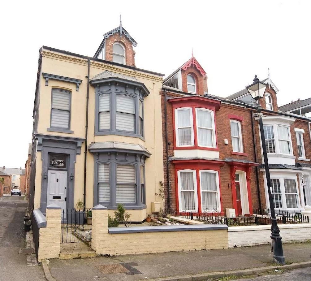 5 bed end terrace house for sale in Beaconsfield Street, The Headland
