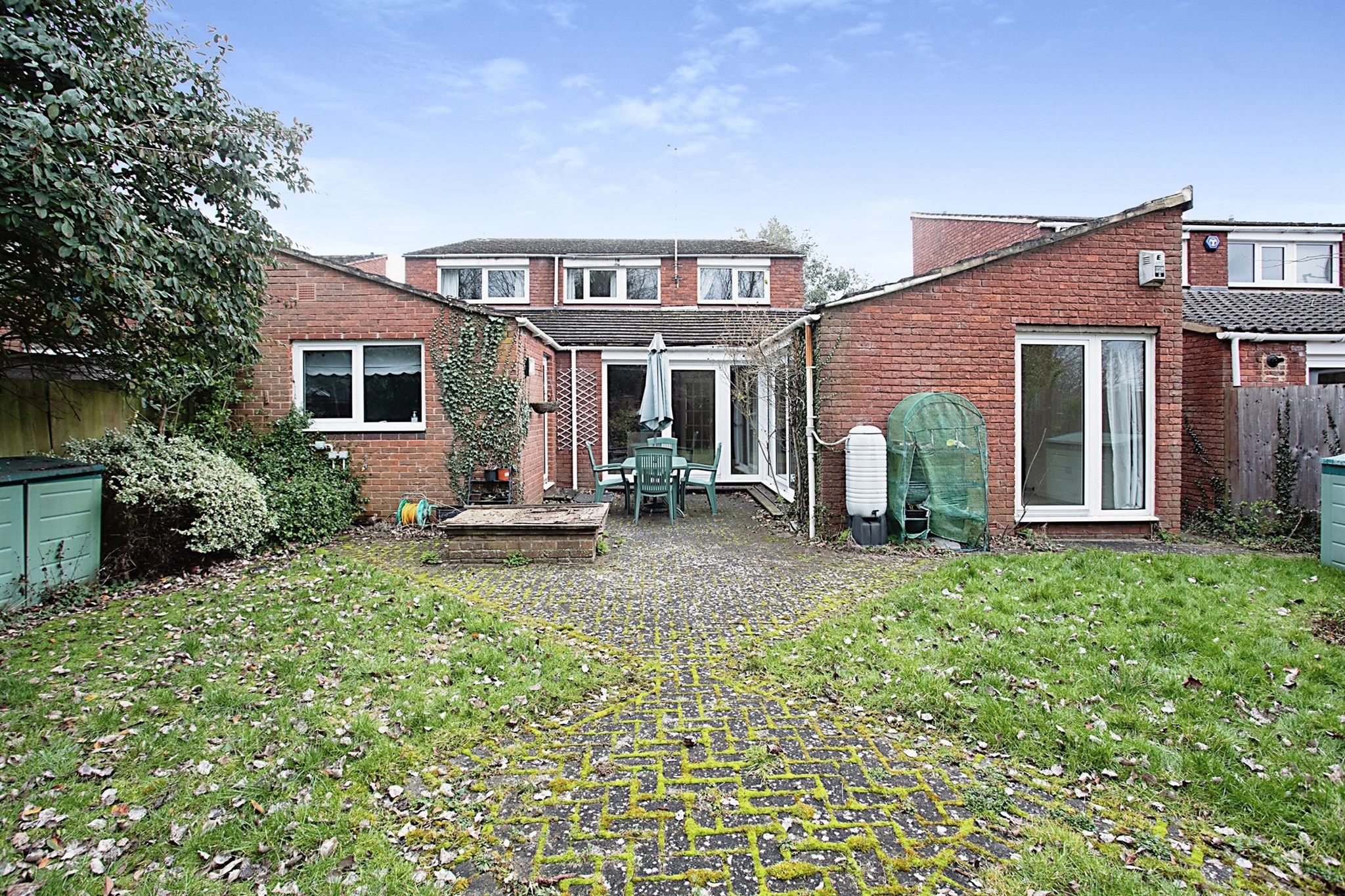 4 bed detached house for sale in Passmore, Tinkers Bridge, Milton