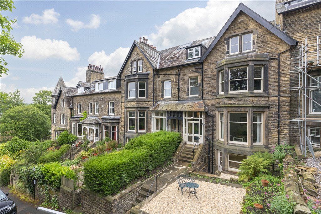 6 bed terraced house for sale in St. Margarets Terrace, Ilkley, West