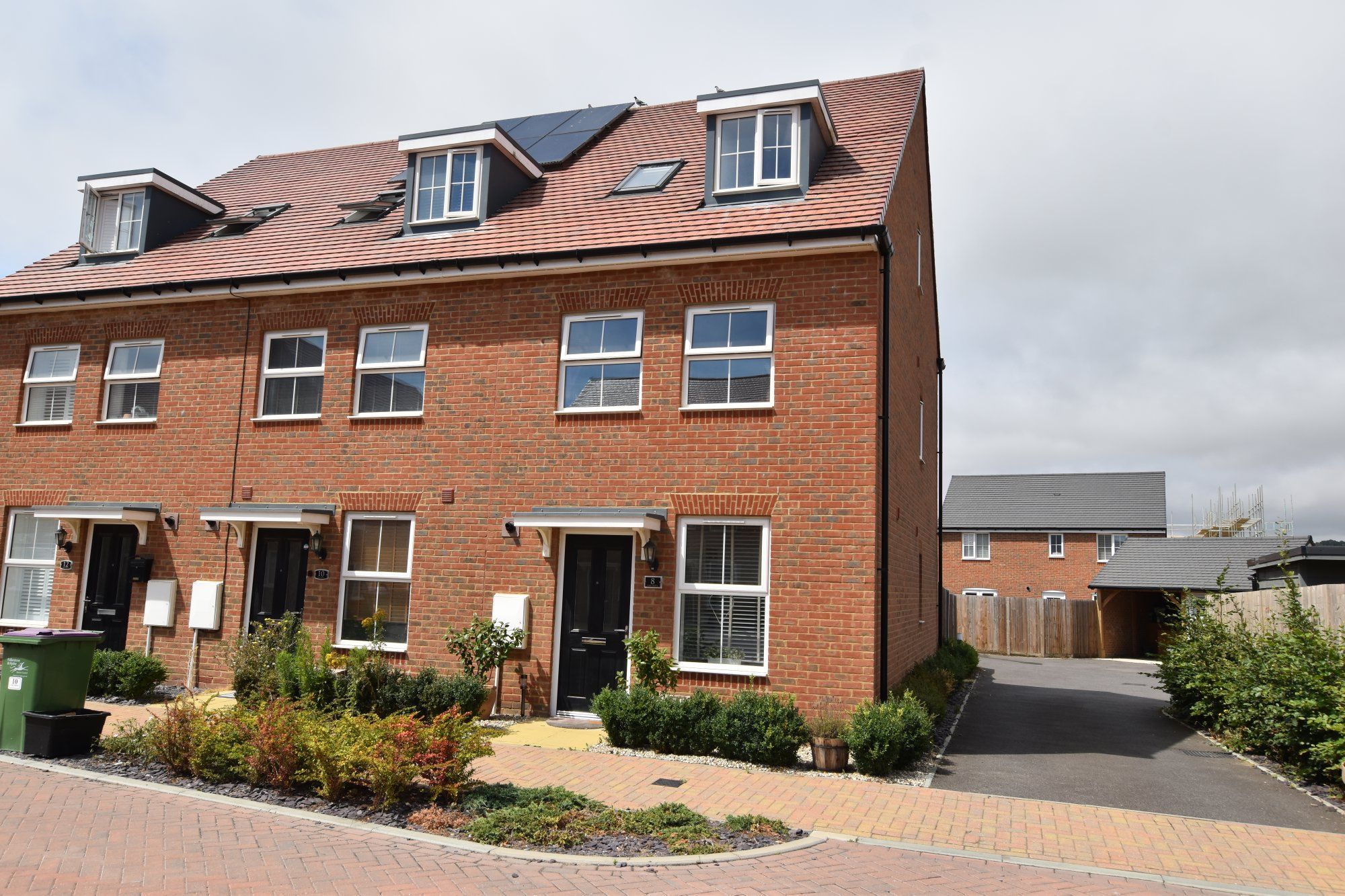 4 bed end terrace house for sale in Lake Drive, Hythe CT21 Zoopla