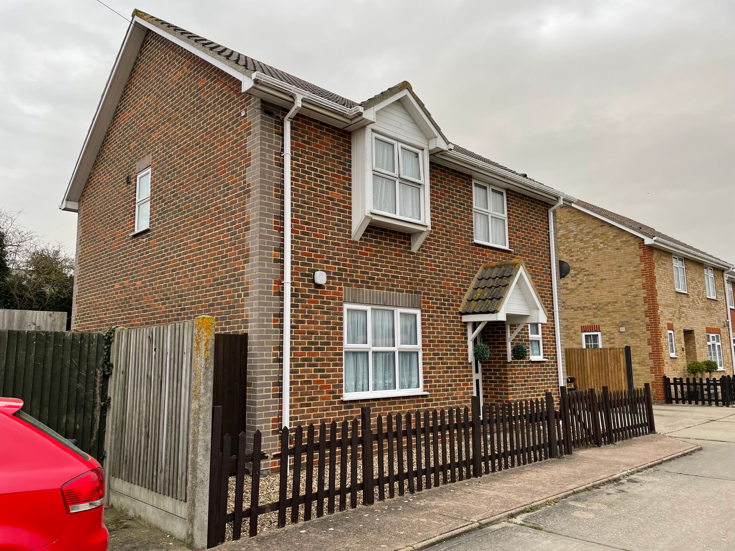 3 bed detached house to rent in Halfway Road, Halfway ME12 Zoopla