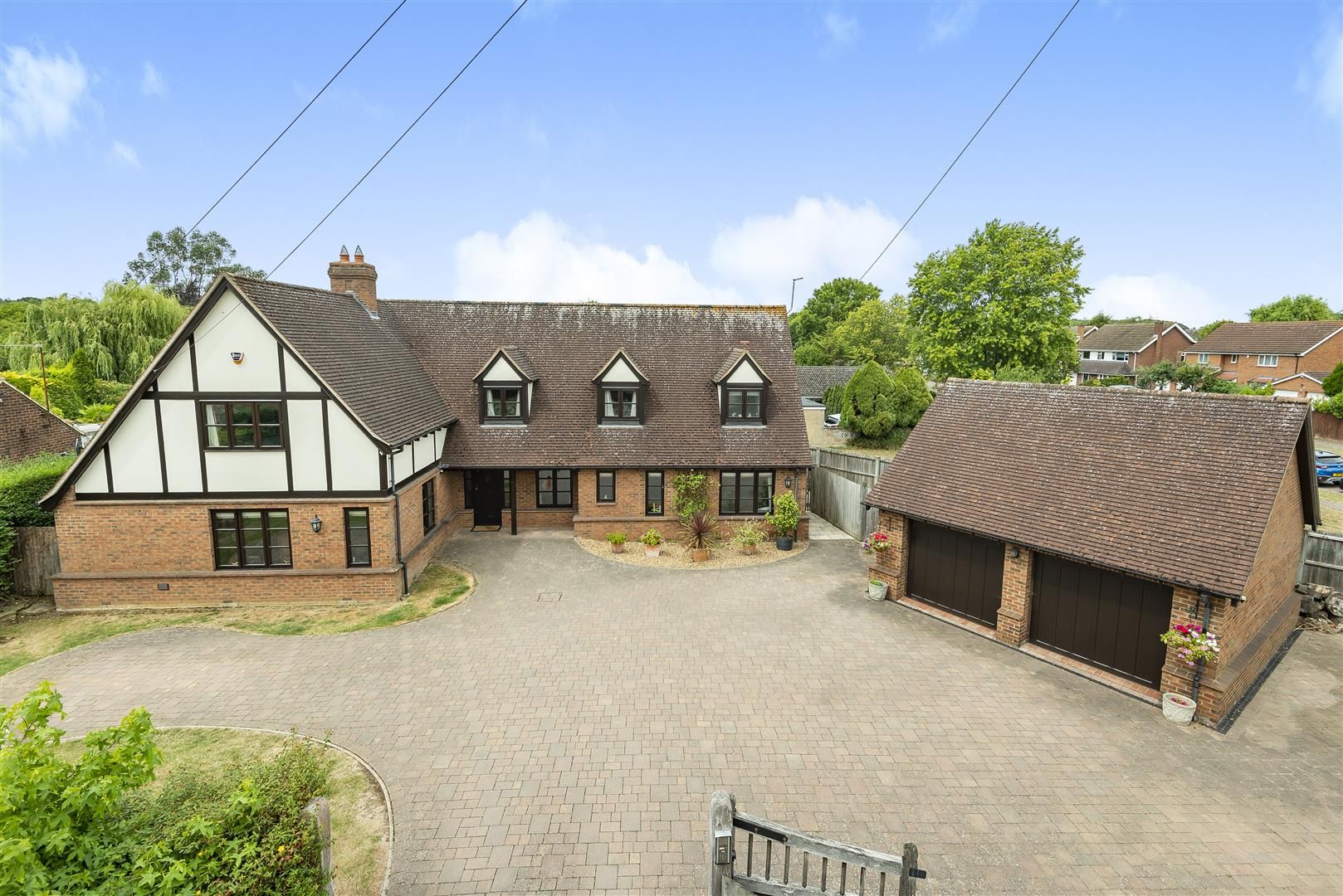 5 bed detached house for sale in Kimbolton Road, Bedford MK41 Zoopla