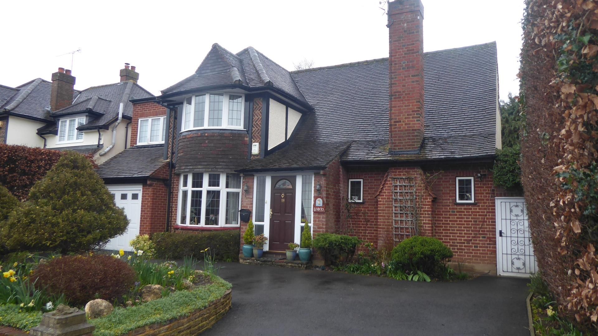 3 bed detached house for sale in Woodwaye, Oxhey, Watford WD19 Zoopla