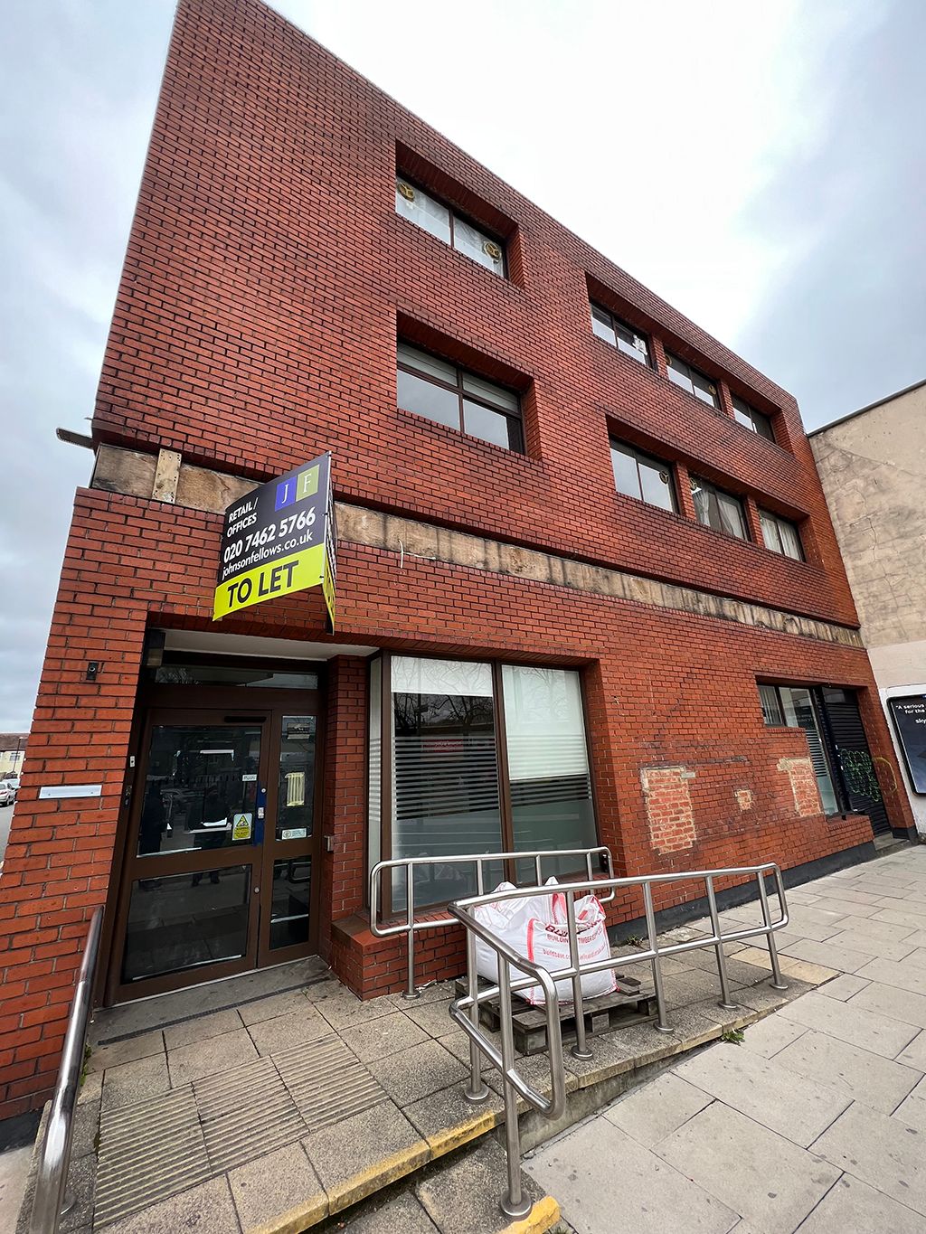 1 bed flat to rent in Upper Green East, Mitcham CR4 Zoopla