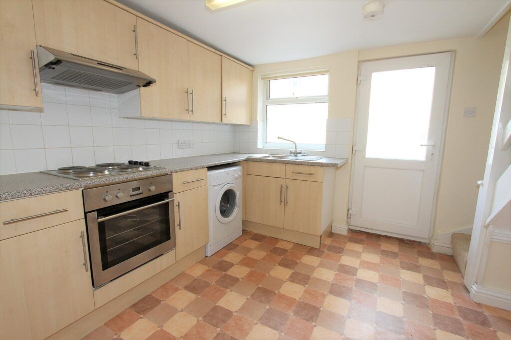 1 bed flat to rent in Castle Street, Banbury, Oxon OX16 Zoopla