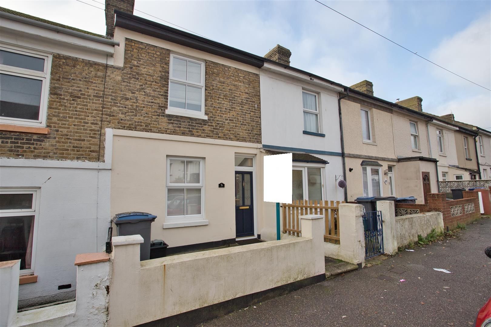 3 bed property to rent in Mayfield Avenue, Dover CT16 Zoopla