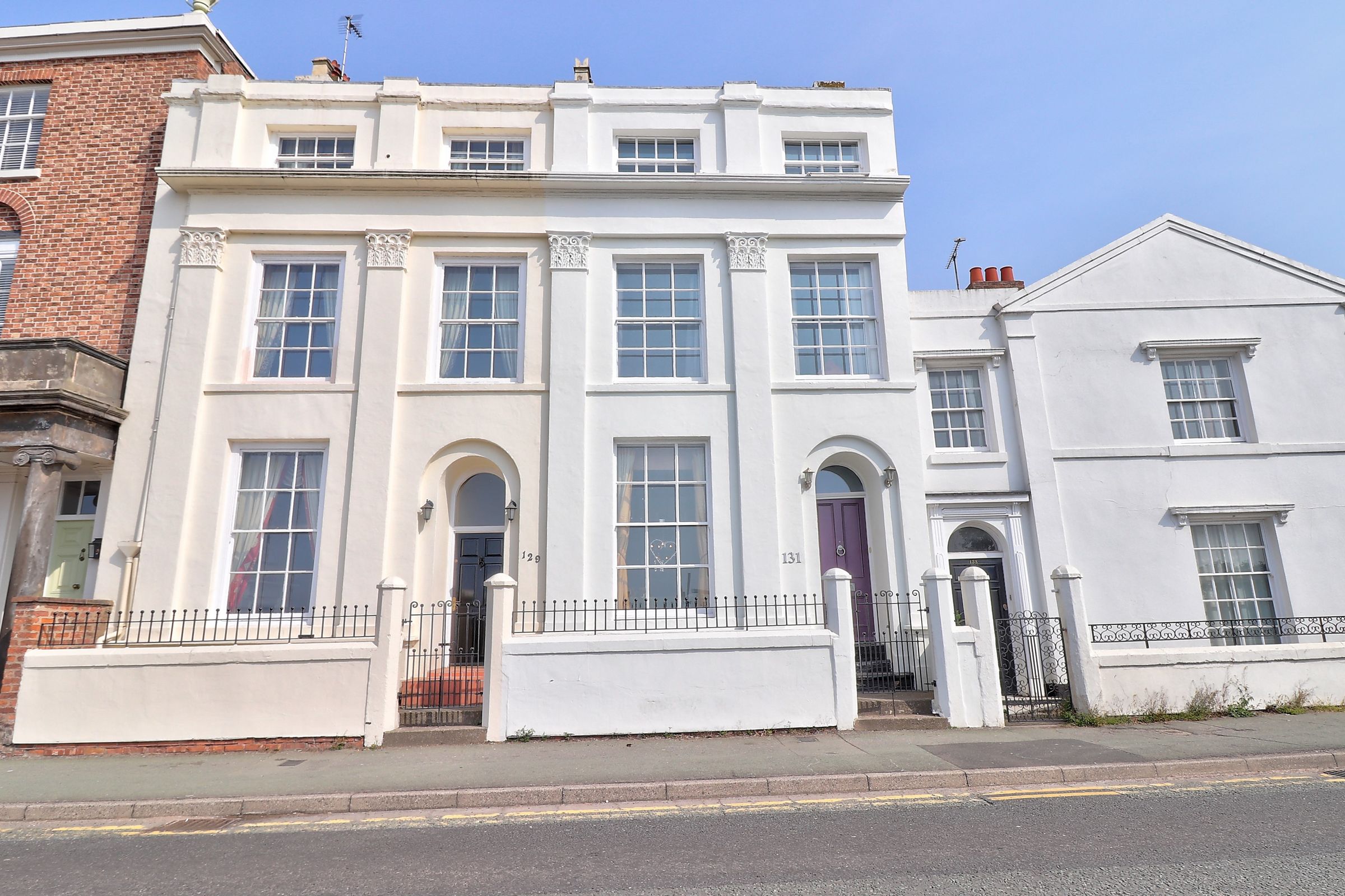 Mount Place, Boughton, Chester CH3  