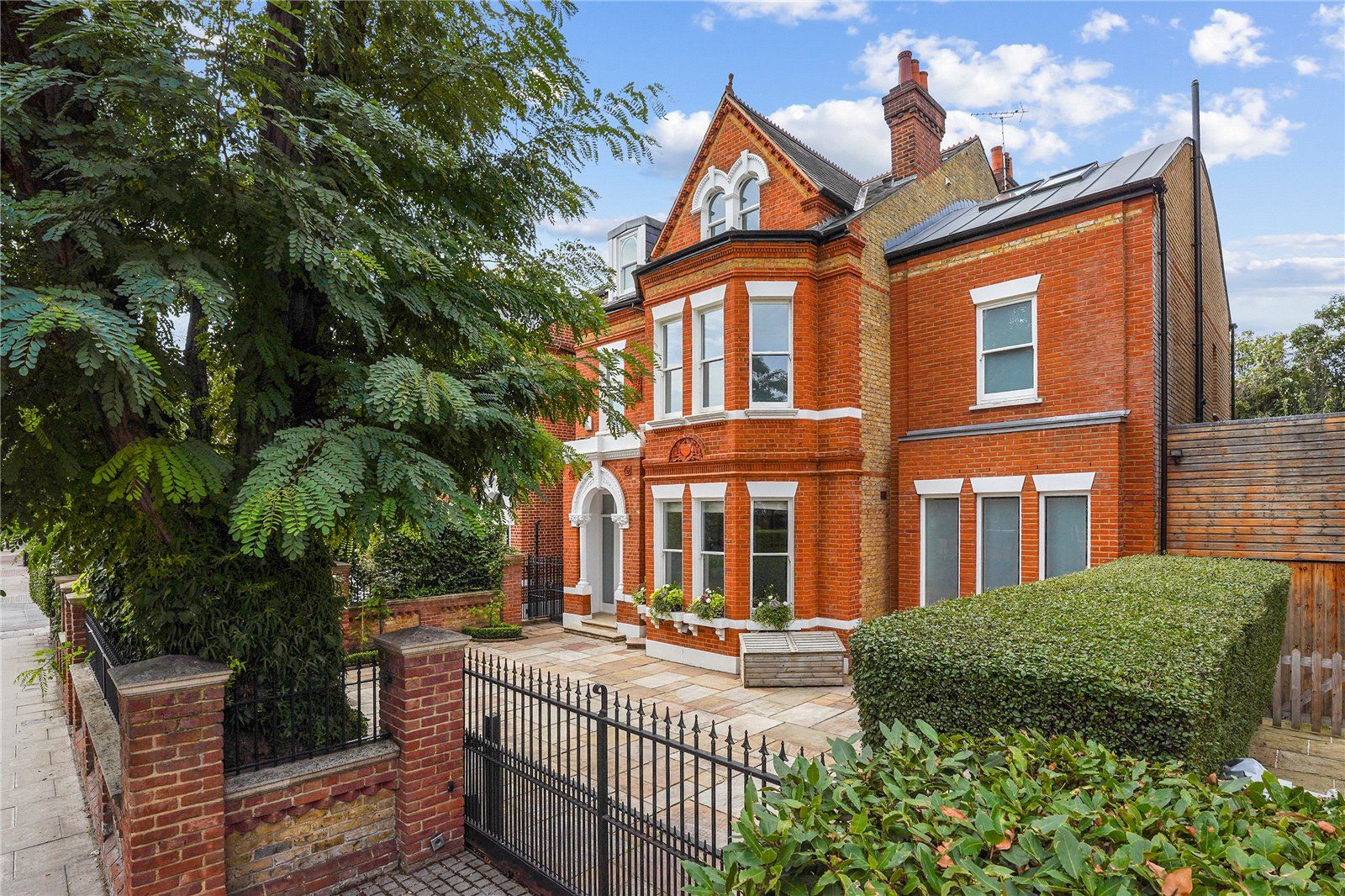 6 bed semidetached house for sale in Trinity Road, London SW18 Zoopla