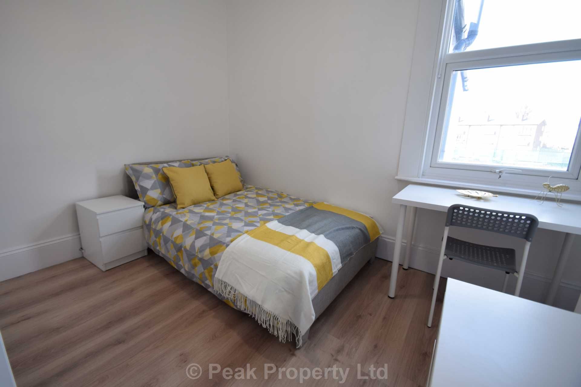 Room to rent in Windermere Road, SouthendOnSea SS1 Zoopla