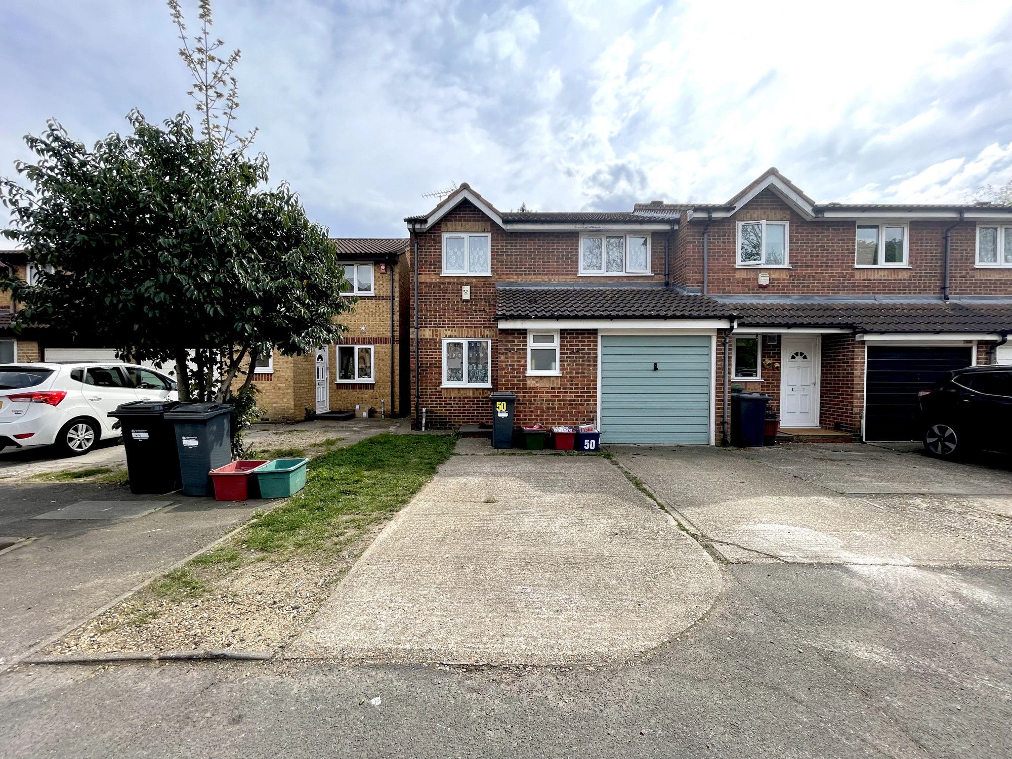 4 bed semidetached house for sale in Burket Close, Southall UB2 Zoopla