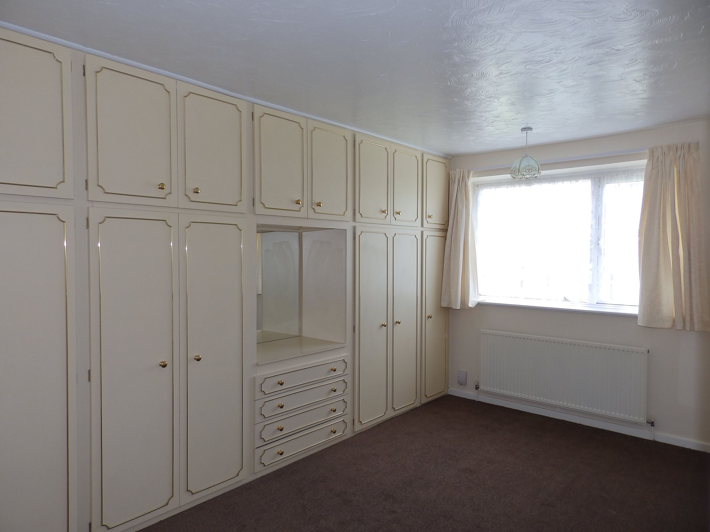 2 bed flat to rent in Lingfield Bank, Alwoodley, Leeds LS17 Zoopla