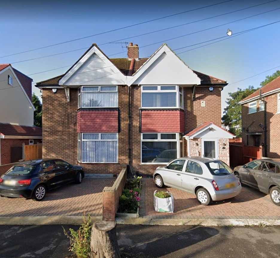 3 bed semidetached house for sale in Warley Avenue, Hayes UB4 Zoopla