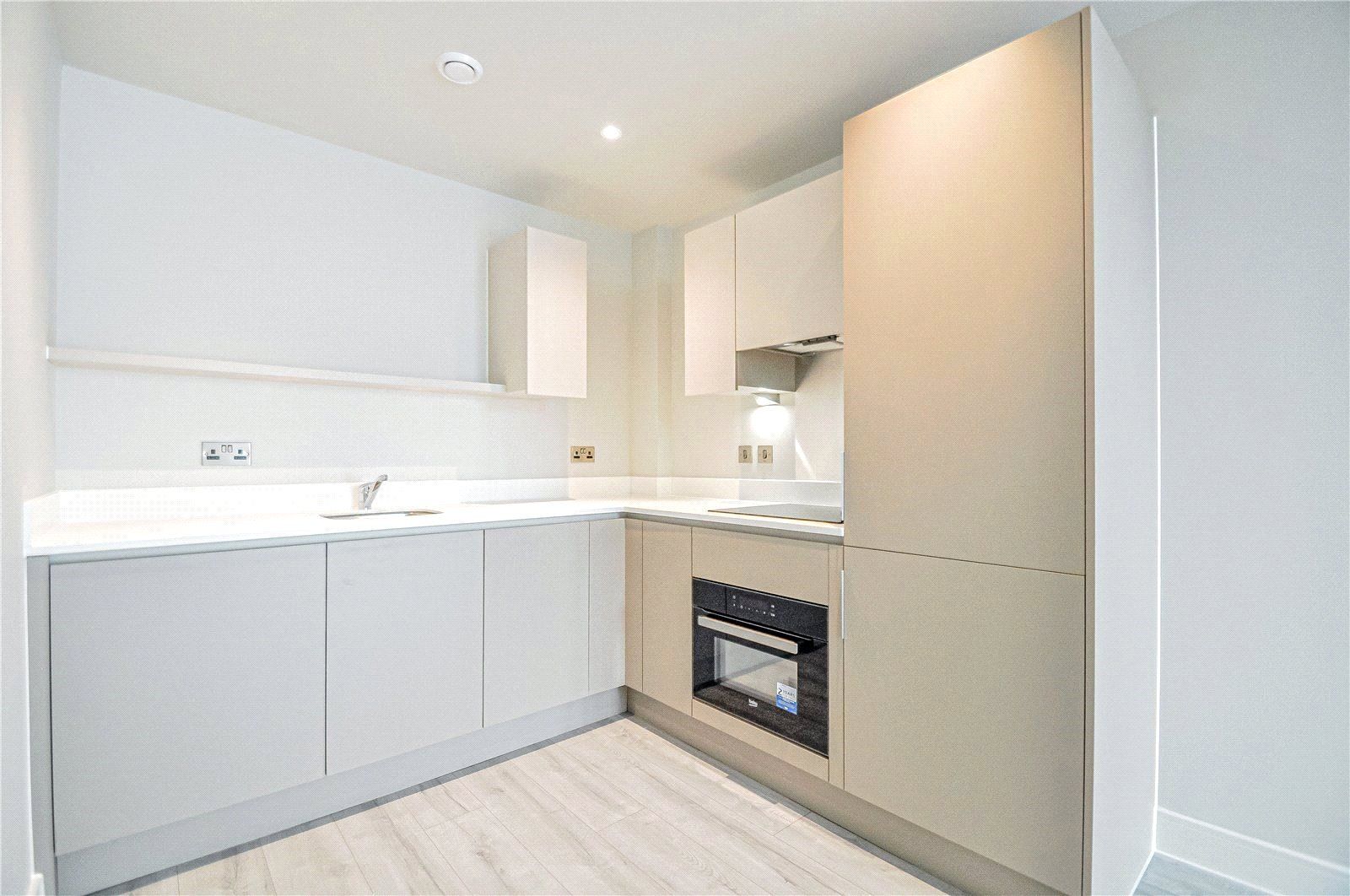 Studio to rent in Wokingham Road, Bracknell, Berkshire RG42 Zoopla