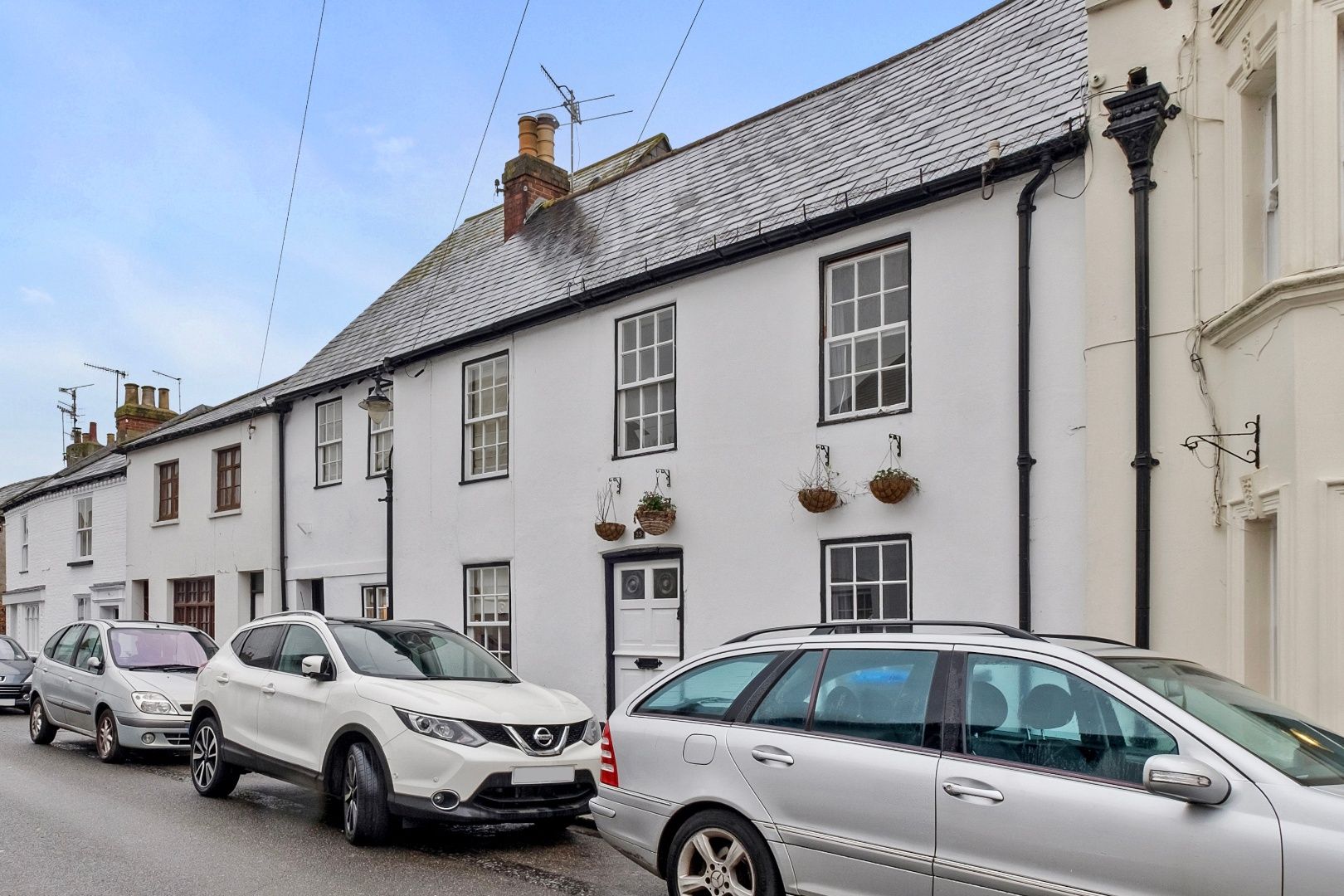 2 bed terraced house for sale in High Street, Tarring, Worthing BN14