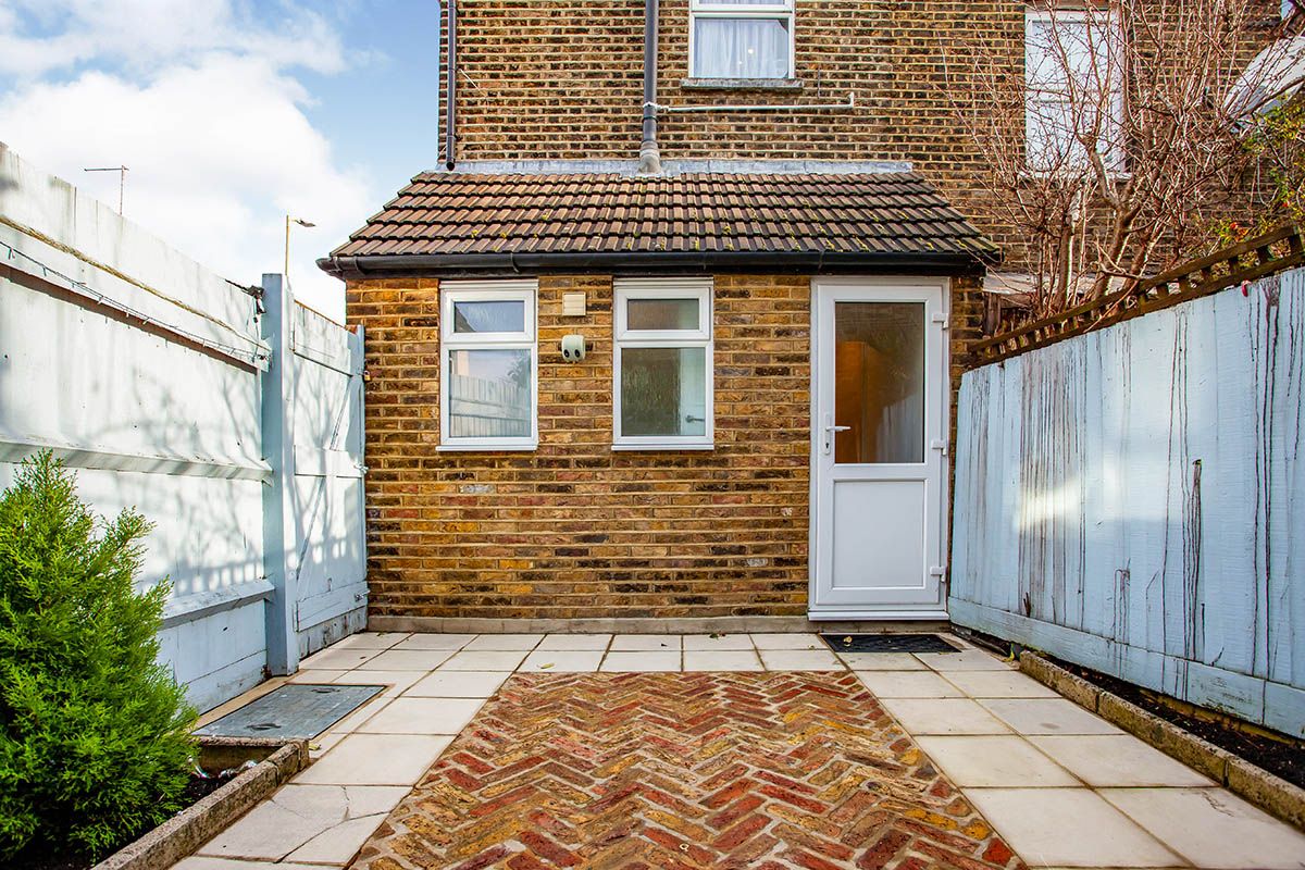 Bridge Place, Watford, Hertfordshire WD17  