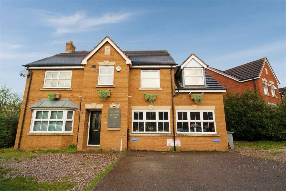 6 bed detached house for sale in Maple Leaf Drive, Birmingham B37 Zoopla