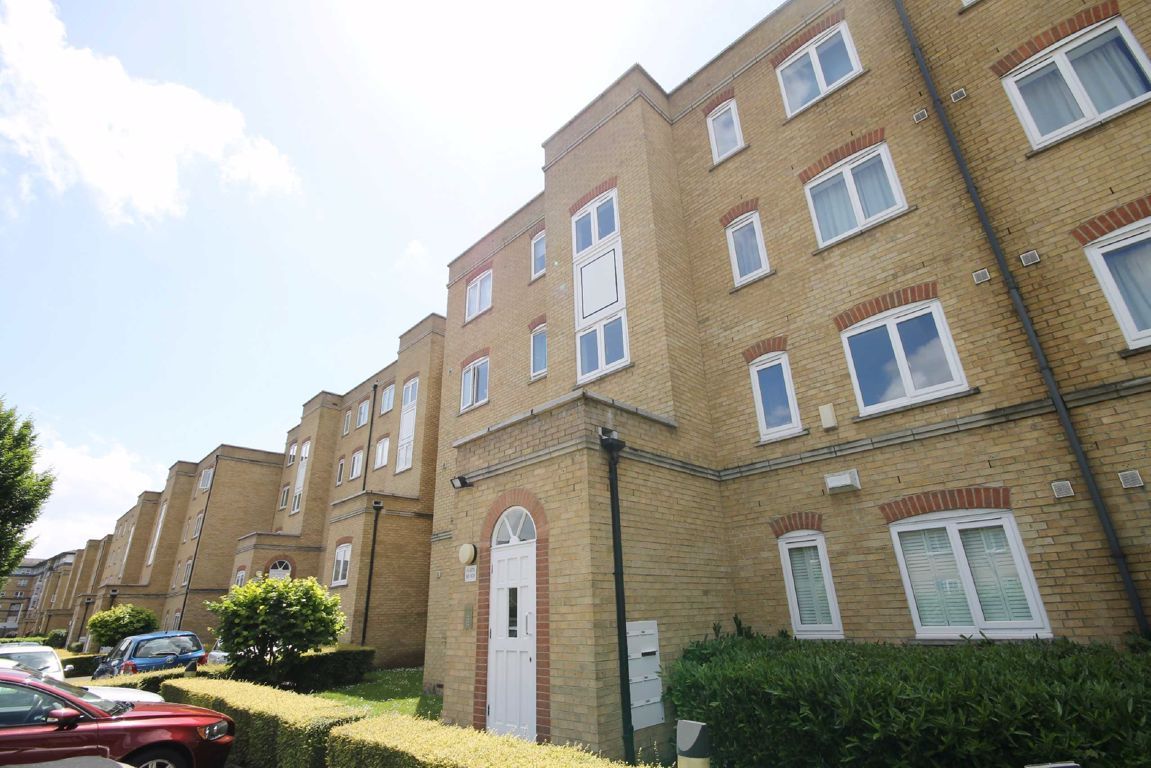 1 bed flat to rent in Ferguson Close, London E14 Zoopla