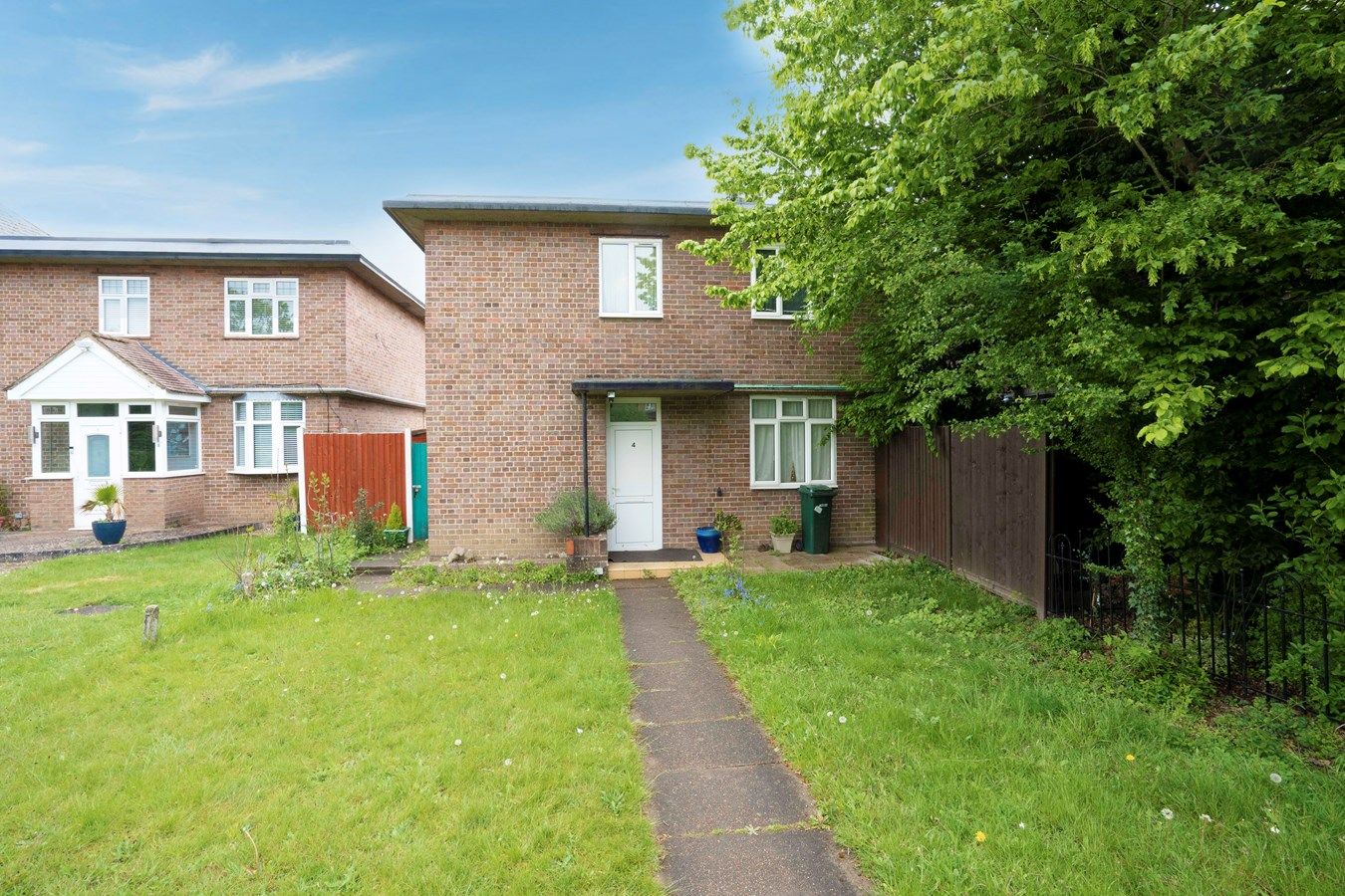3 bed detached house for sale in Bucknalls Close, Watford WD25 Zoopla