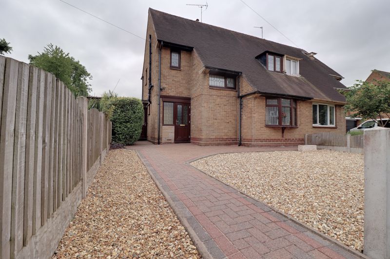 3 bed semidetached house for sale in Poplar Way, Burton Manor, Stafford ST17 Zoopla