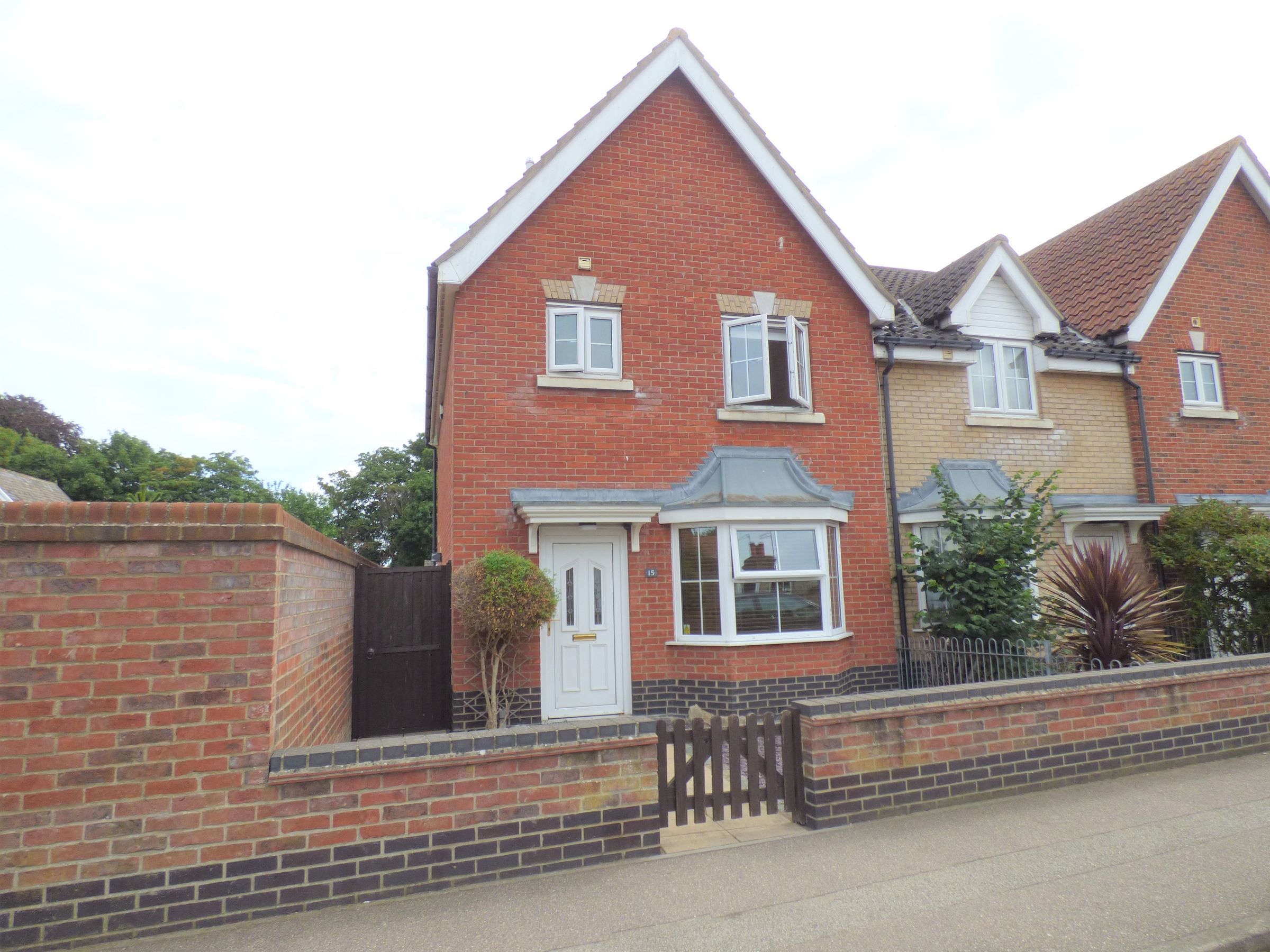 3 bed end terrace house to rent in Gosford Road, Beccles NR34 Zoopla