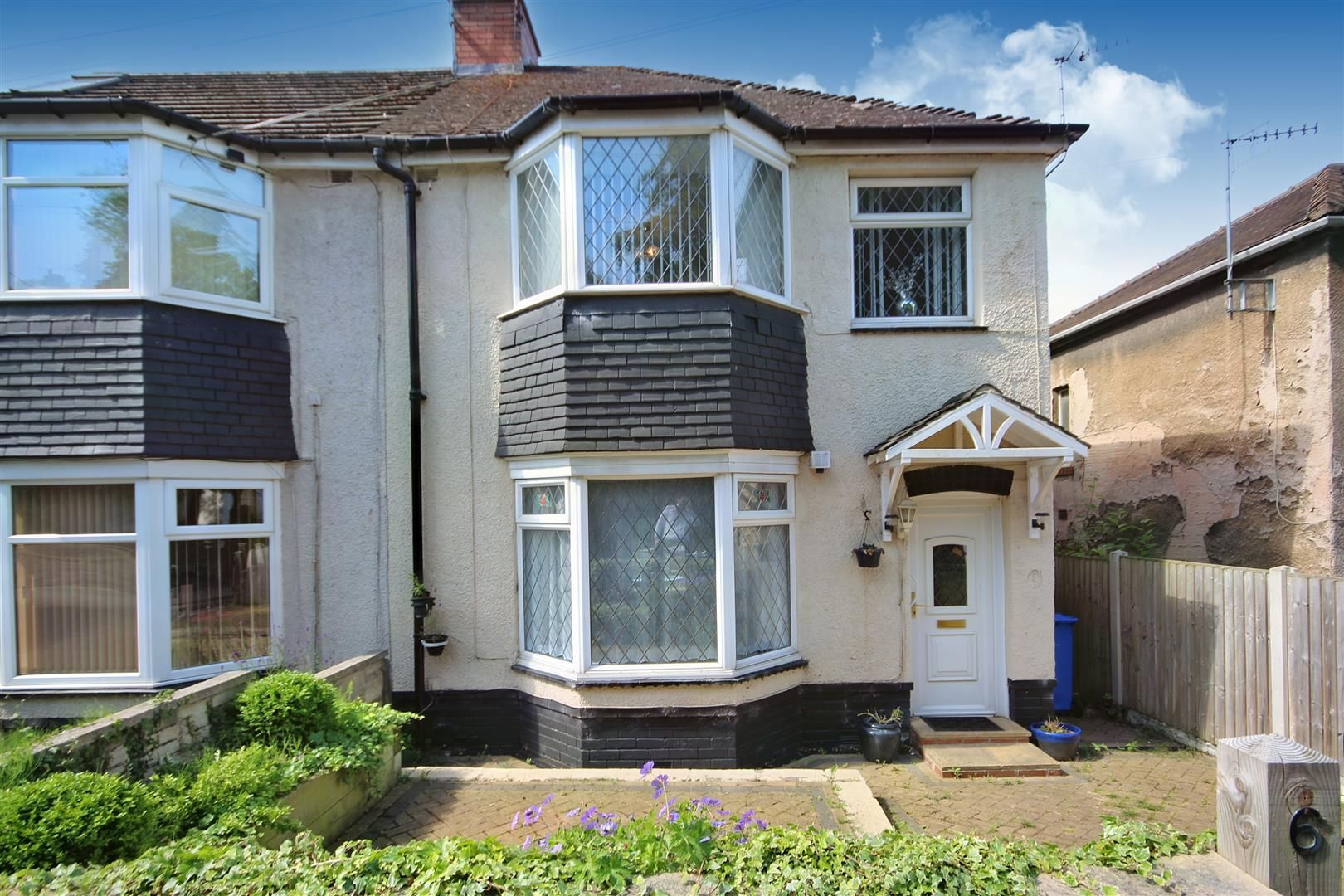 3 bed semidetached house for sale in Cawthorne Grove, Sheffield S8