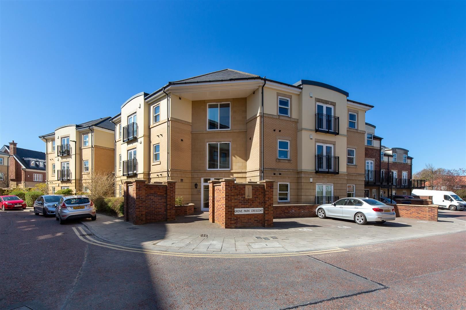 Grove Park Crescent, Gosforth, Newcastle Upon Tyne NE3  