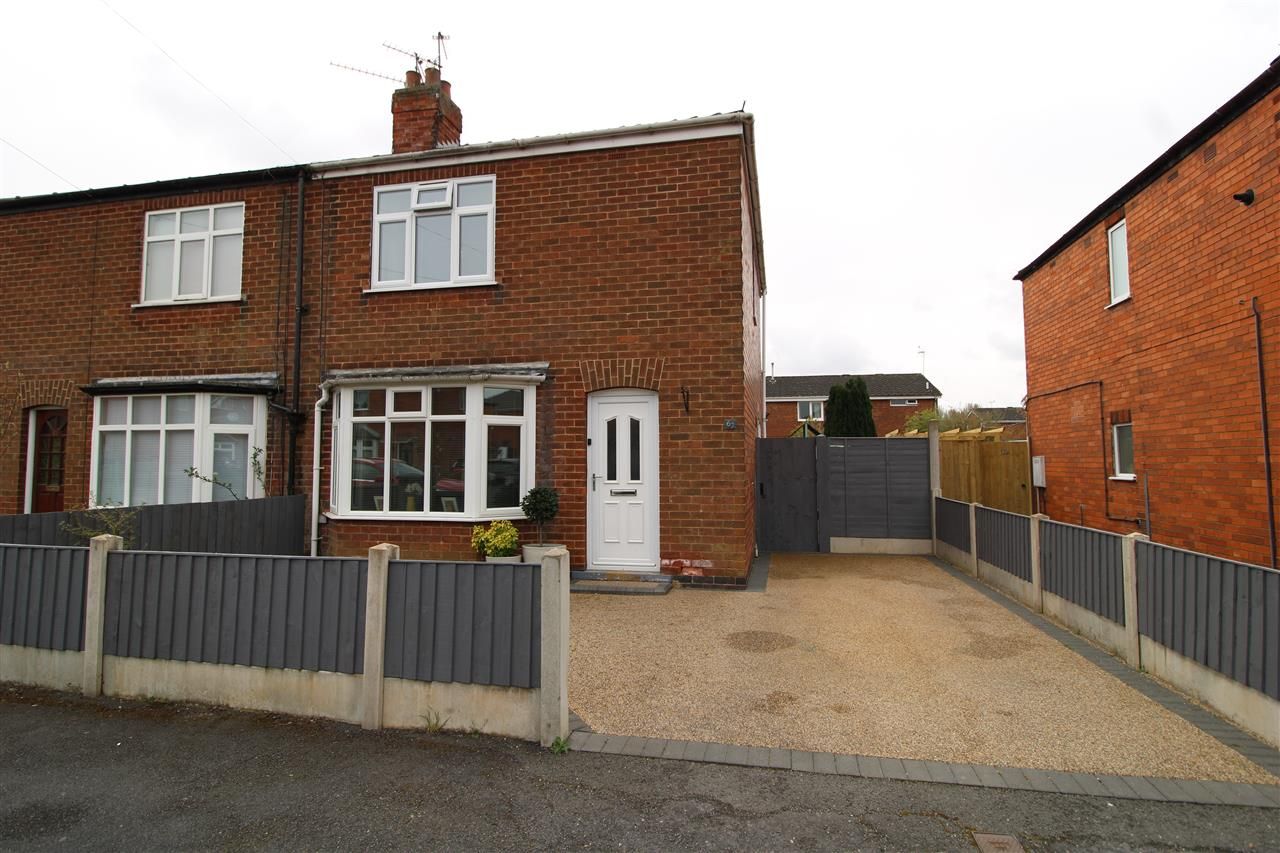 3 bed semidetached house for sale in Milton Street, Balderton, Newark